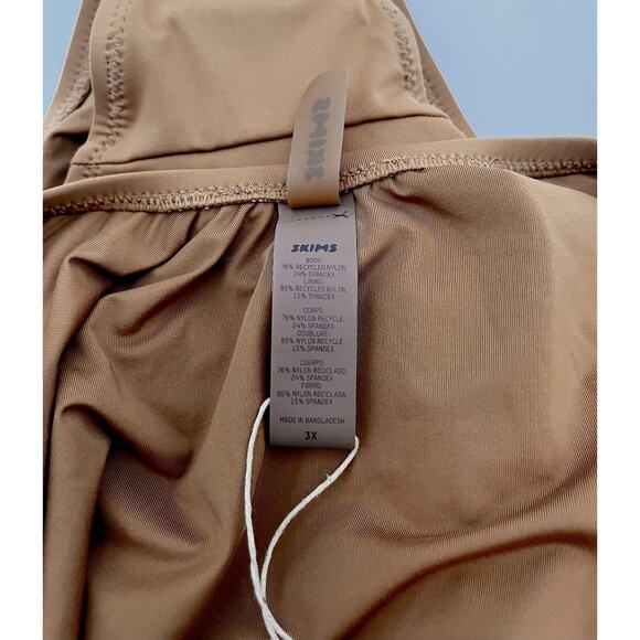 SKIMS Scoop Neck Womens Size 3X One Piece Swimsuit Bathing Suit Brown Almond NWT - Picture 5 of 9